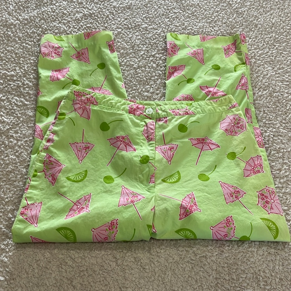 Lilly Pulitzer Vintage Lime Green and Pink Patterned Capri Pants Size 2 - Picture 3 of 4